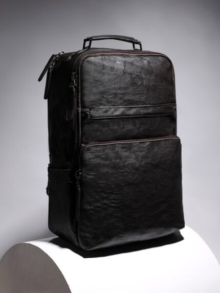 French Accent The Metropolitan Men Textured Padded Mesh 18 Inch Laptop Backpack